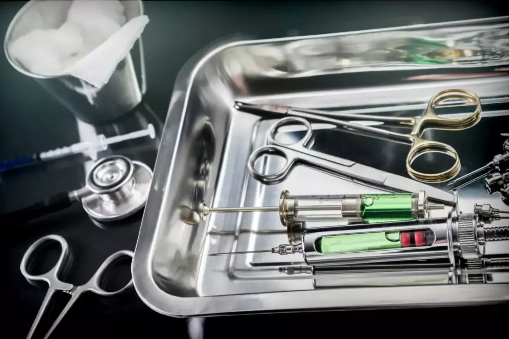 A dimly lit operating room, with various surgical instruments and tools laid out on a stainless steel tray. In the foreground, a scalpel, forceps, and sutures are neatly arranged, casting long shadows on the surface. In the middle ground, a complex array of surgical implements, including clamps, retractors, and specialized probes, are positioned with precision. The background is a blur of activity, with medical staff in sterile gowns and masks moving with focused intent, surrounded by advanced medical equipment and bright surgical lights. The scene conveys a sense of technical expertise, meticulous preparation, and the gravity of the procedures performed within this specialized environment. A dimly lit operating room, with various surgical instruments and tools laid out on a stainless steel tray. In the foreground, a scalpel, forceps, and sutures are neatly arranged, casting long shadows on the surface. In the middle ground, a complex array of surgical implements, including clamps, retractors, and specialized probes, are positioned with precision. The background is a blur of activity, with medical staff in sterile gowns and masks moving with focused intent, surrounded by advanced medical equipment and bright surgical lights. The scene conveys a sense of technical expertise, meticulous preparation, and the gravity of the procedures performed within this specialized environment.
