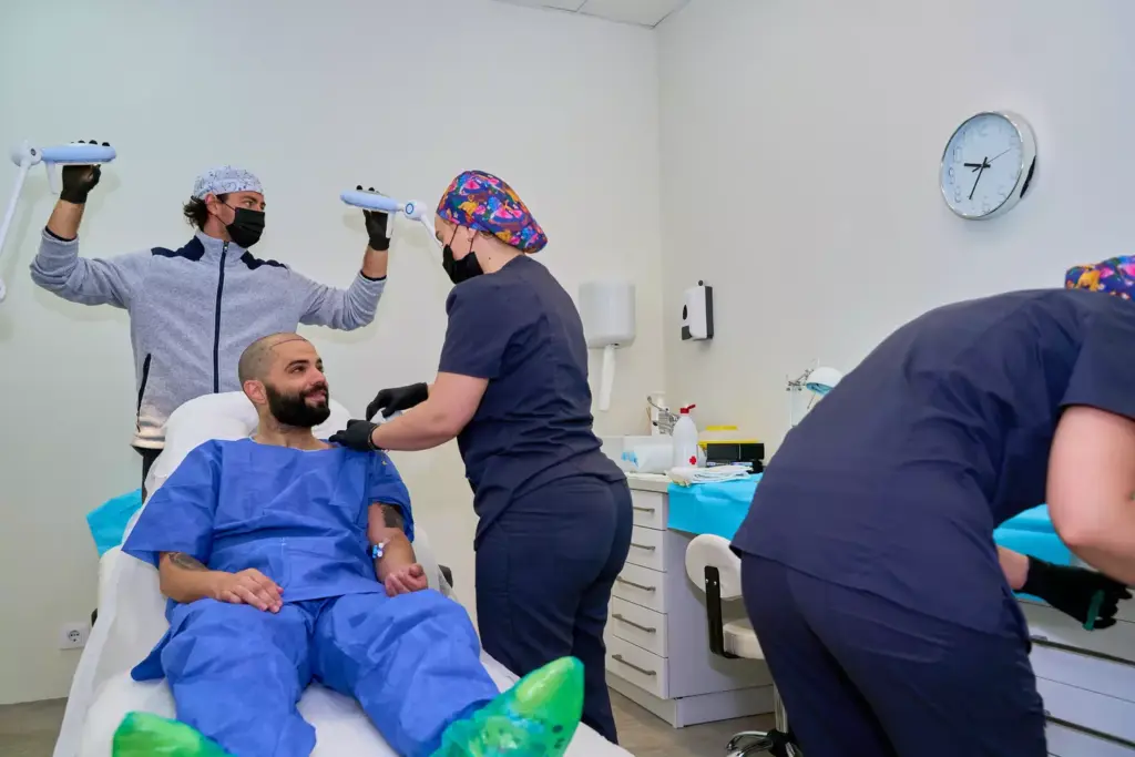 How Long Is a Robotic Hysterectomy Surgery? How Long Is a Robotic Hysterectomy Surgery?