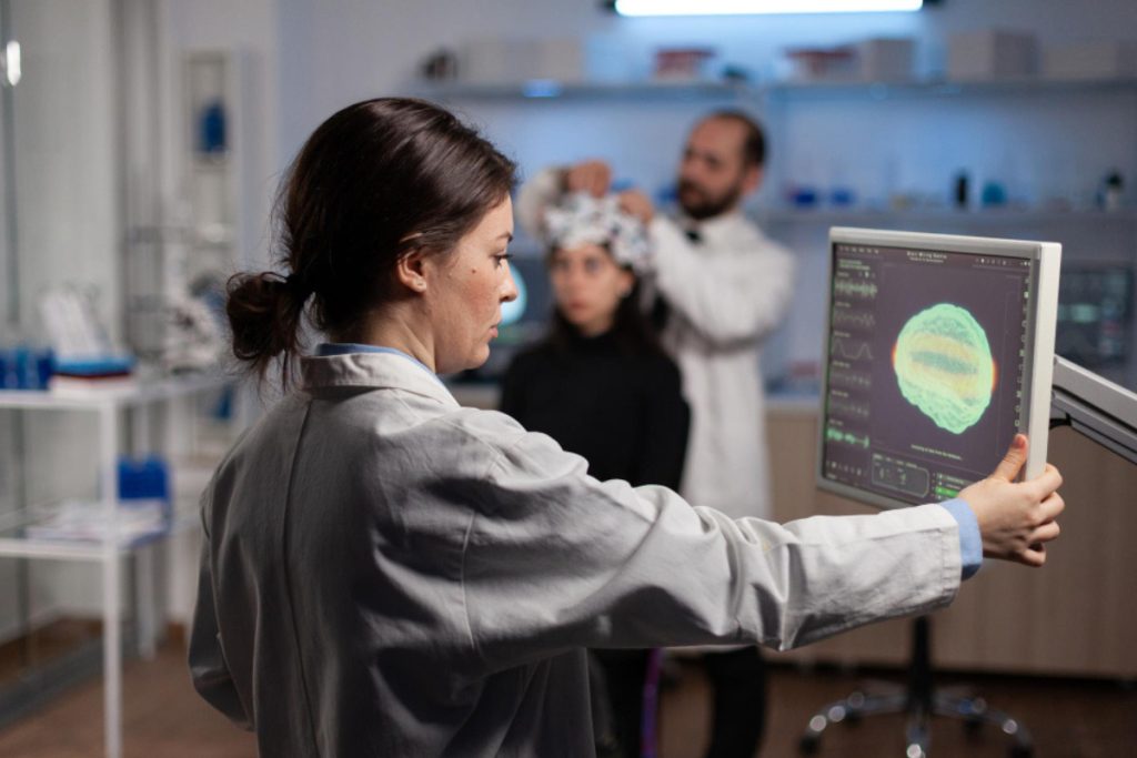 Difference Between Targeted and Precision Oncology