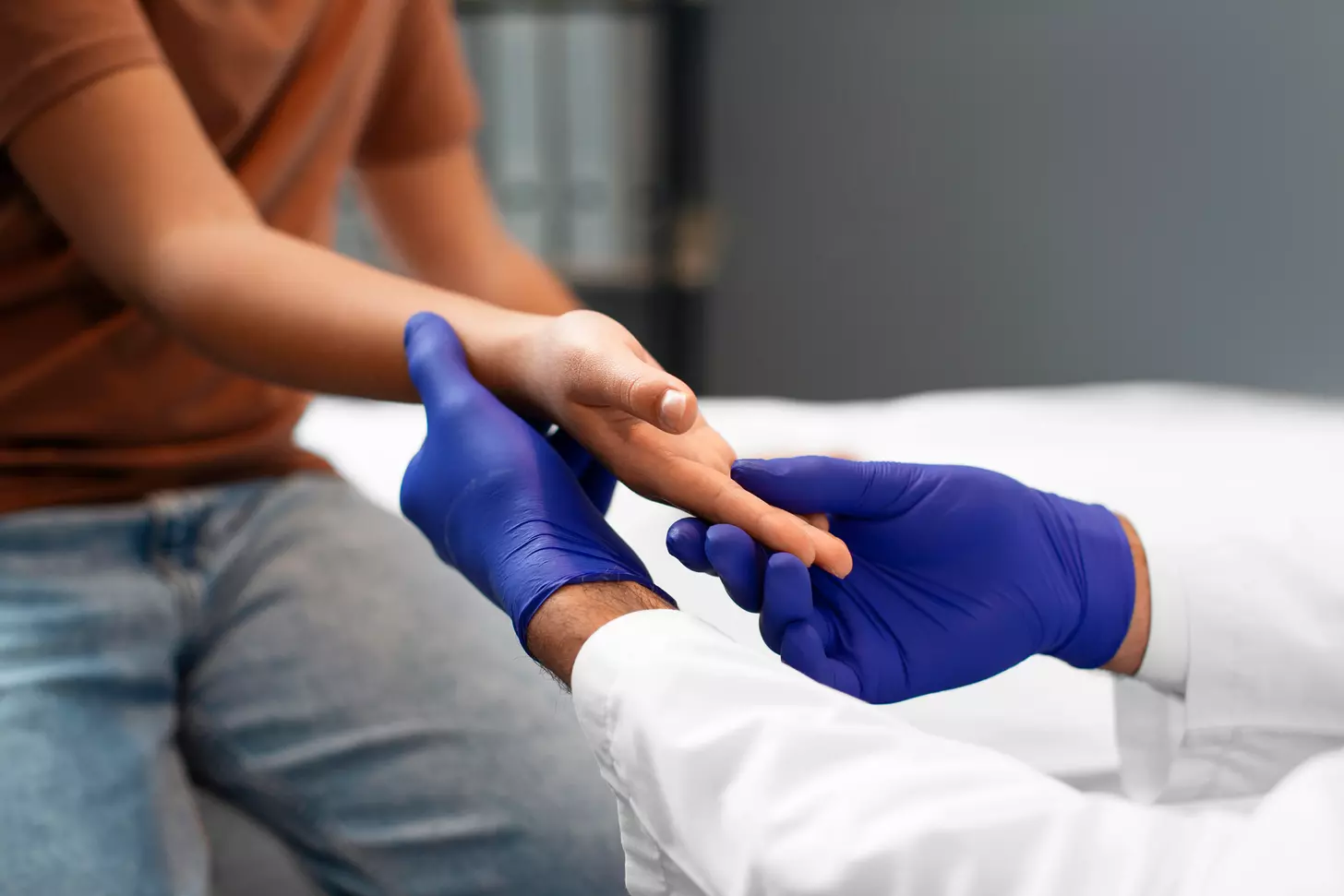 Arachnoid Cyst Surgery Recovery Time: 7 Key Facts About Healing and Results