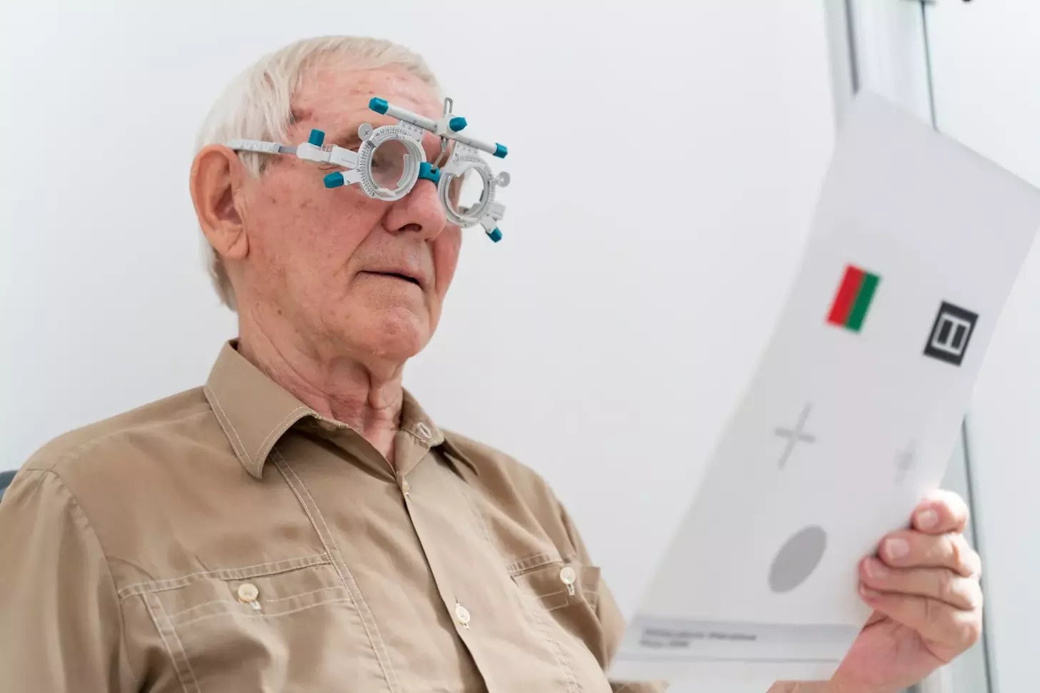 Brain Tumor Affecting Vision: 10 Key Symptoms and Warning Signs