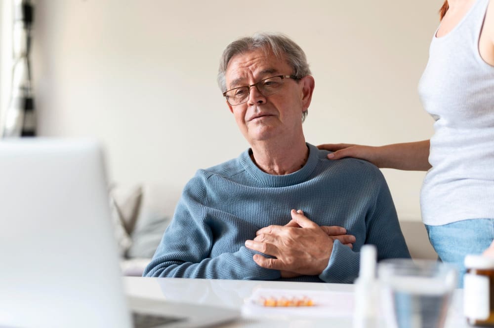 7 Key Causes of Discomfort in Middle of Chest and Back (With Neck and Arm Pain Explained)