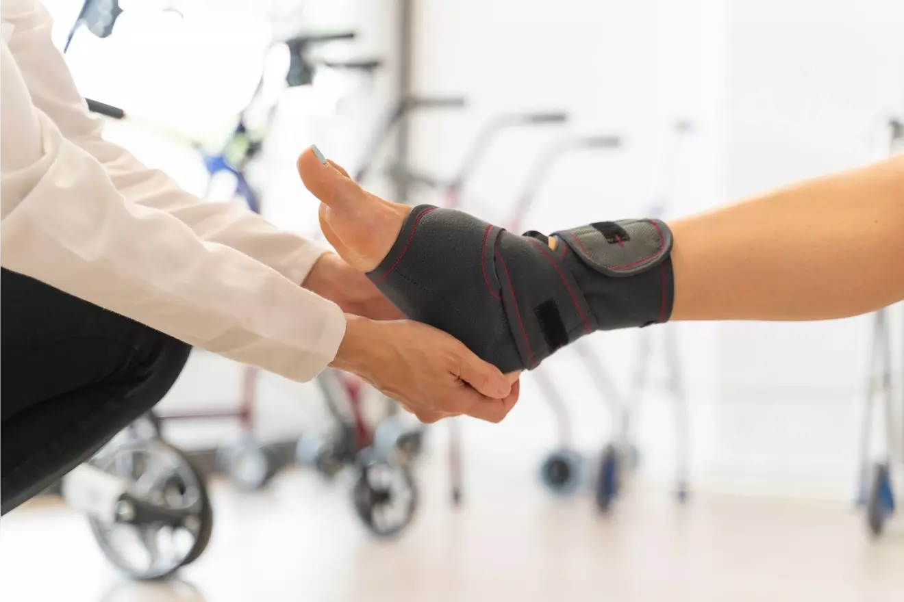 How Long Does Minimally Invasive Bunion Surgery Take and What Should You Expect During Recovery?