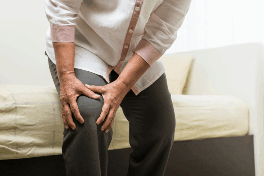 When to See a Doctor for Knee Pain