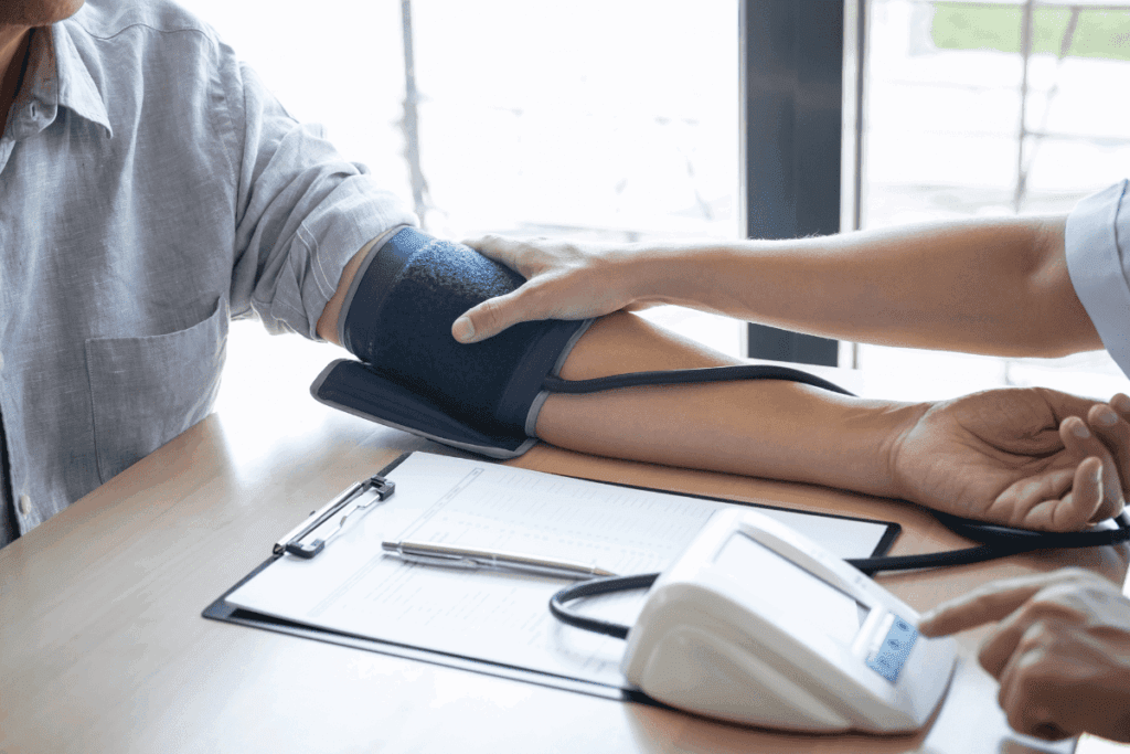 High Blood Pressure Symptoms in Women: 7 Signs
