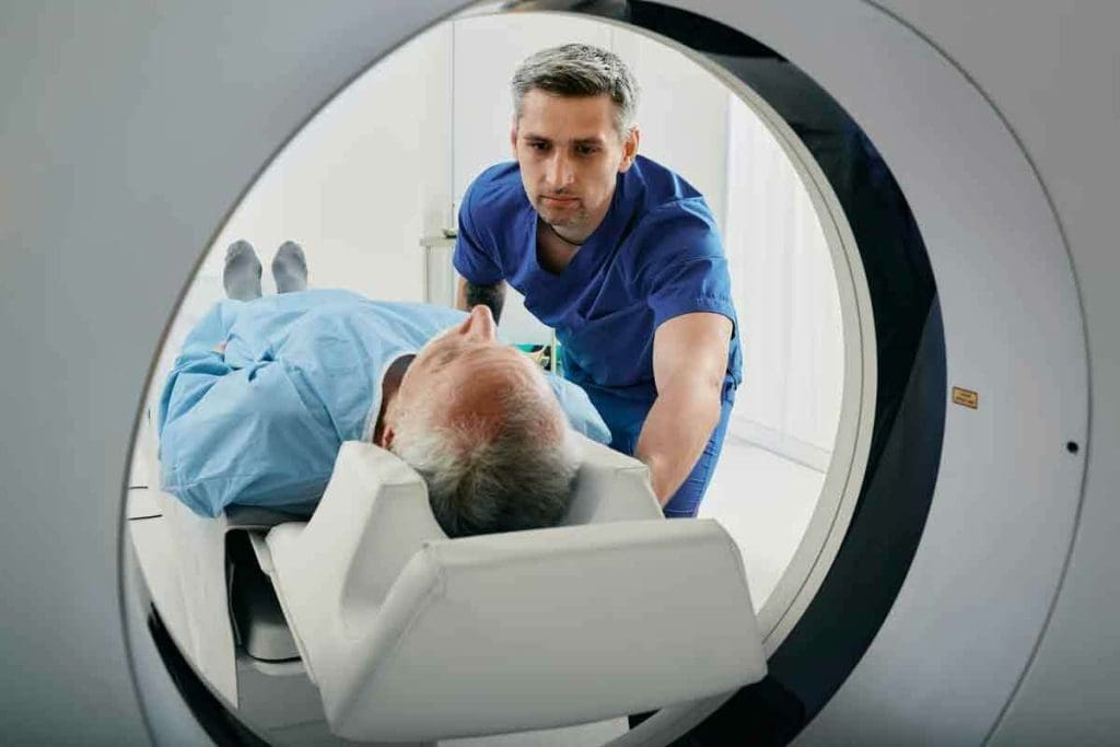 PET Scan Machine vs MRI Machine: 7 Key Differences