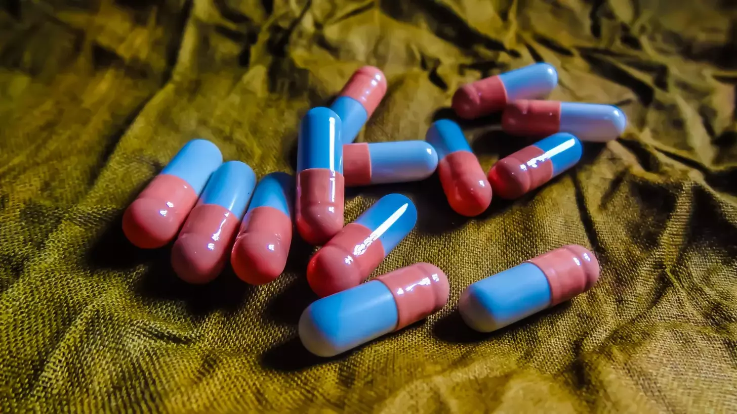 Ovarian Cancer Medication: 12 Chemotherapy and Oral Drugs You Should Know