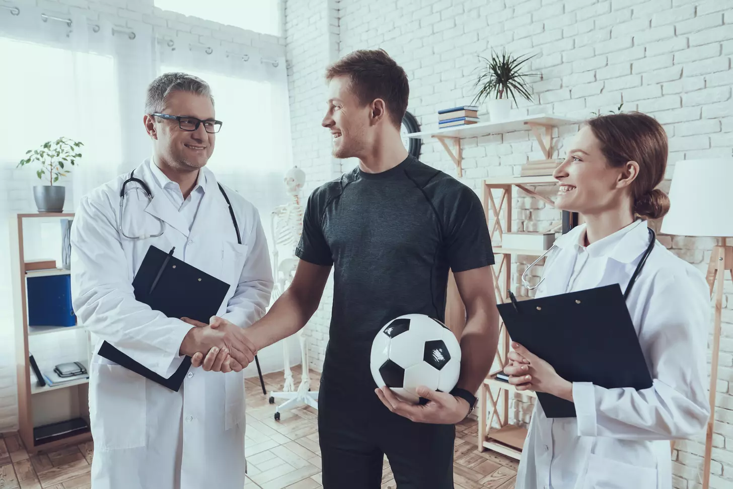 7 Types of Sports Doctors Explained: Roles, Degrees, and Expertise